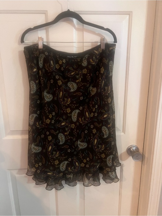 Briggs New York Dresses & Skirts - Women's Brown Paisley Chiffon Ruffle Hem Skirted